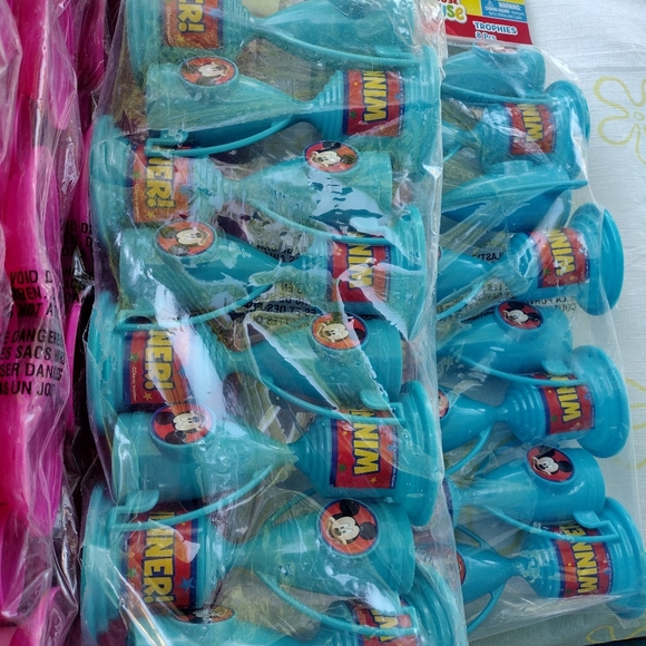 Kids Mini Trophy 🏆 mickey 🏆mini 🏆 SpongeBob 🏆Hello Kitty. - Picture 2 of 4